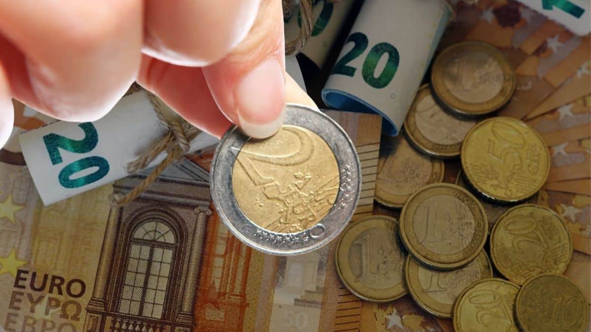 pièce de deux euros vaut 2500