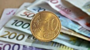 10 centimes se revend 400 euros