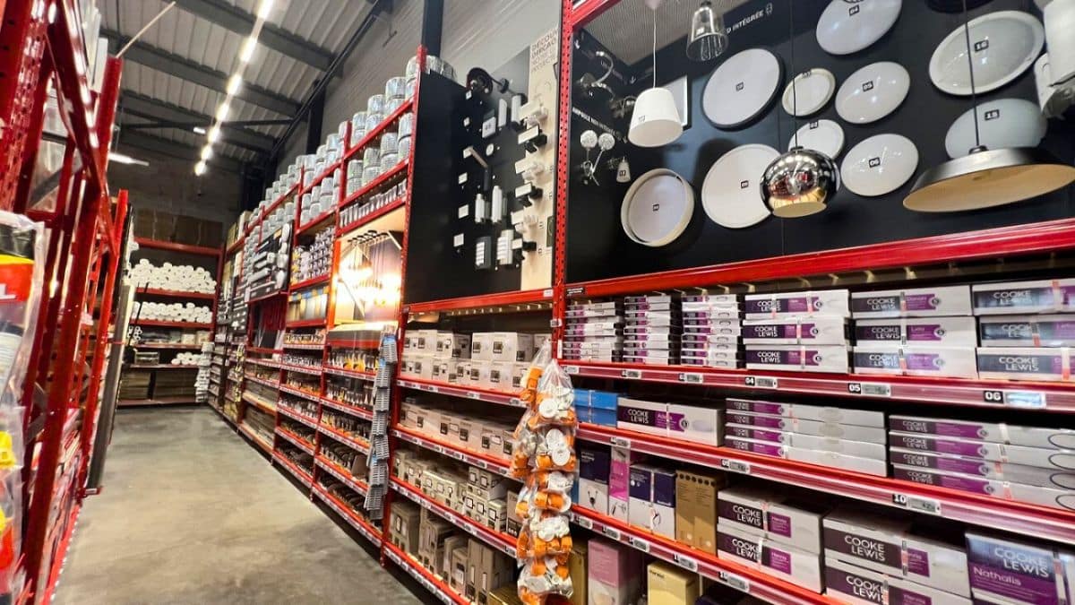 cette célèbre enseigne de bricolage ferme ses portes, c'est un choc pour des millions de clients