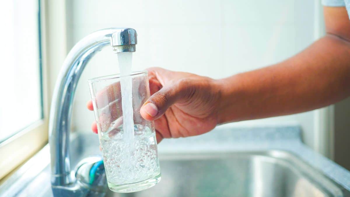 verre d'eau robinet