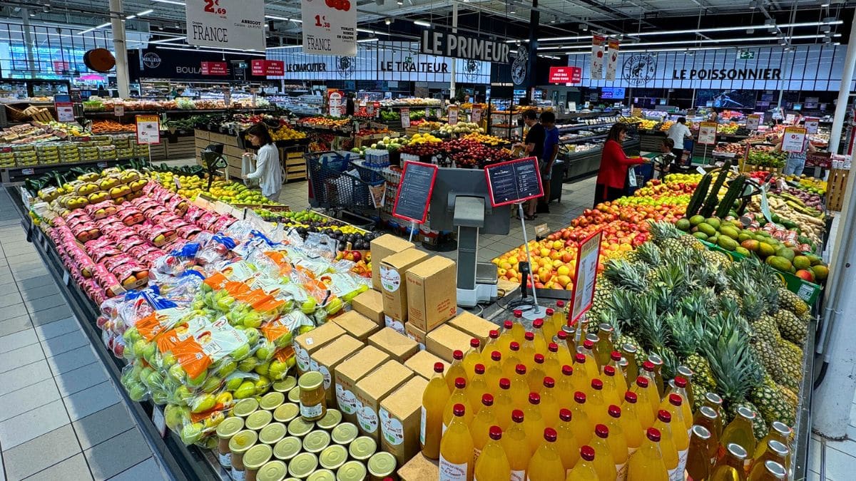en difficulté financière, cette grande enseigne de supermarché ferme ces 15 magasins en france