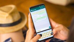 application whatsapp conversations