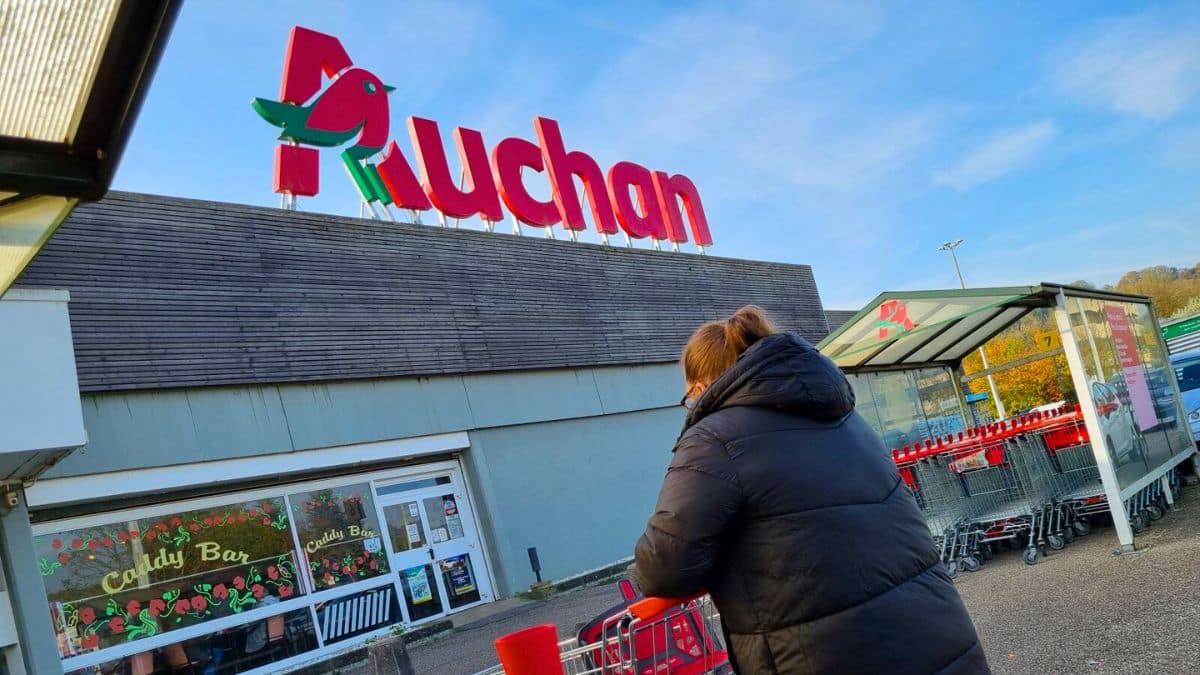 j'ai connu auchan humain, mais là... je suis choquée, 2.400 emplois bientôt supprimés chez auchan et la colère gronde