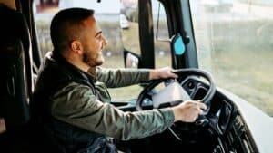 j’ai été chauffeur routier toute ma vie, voici le montant de ma retraite tous les mois